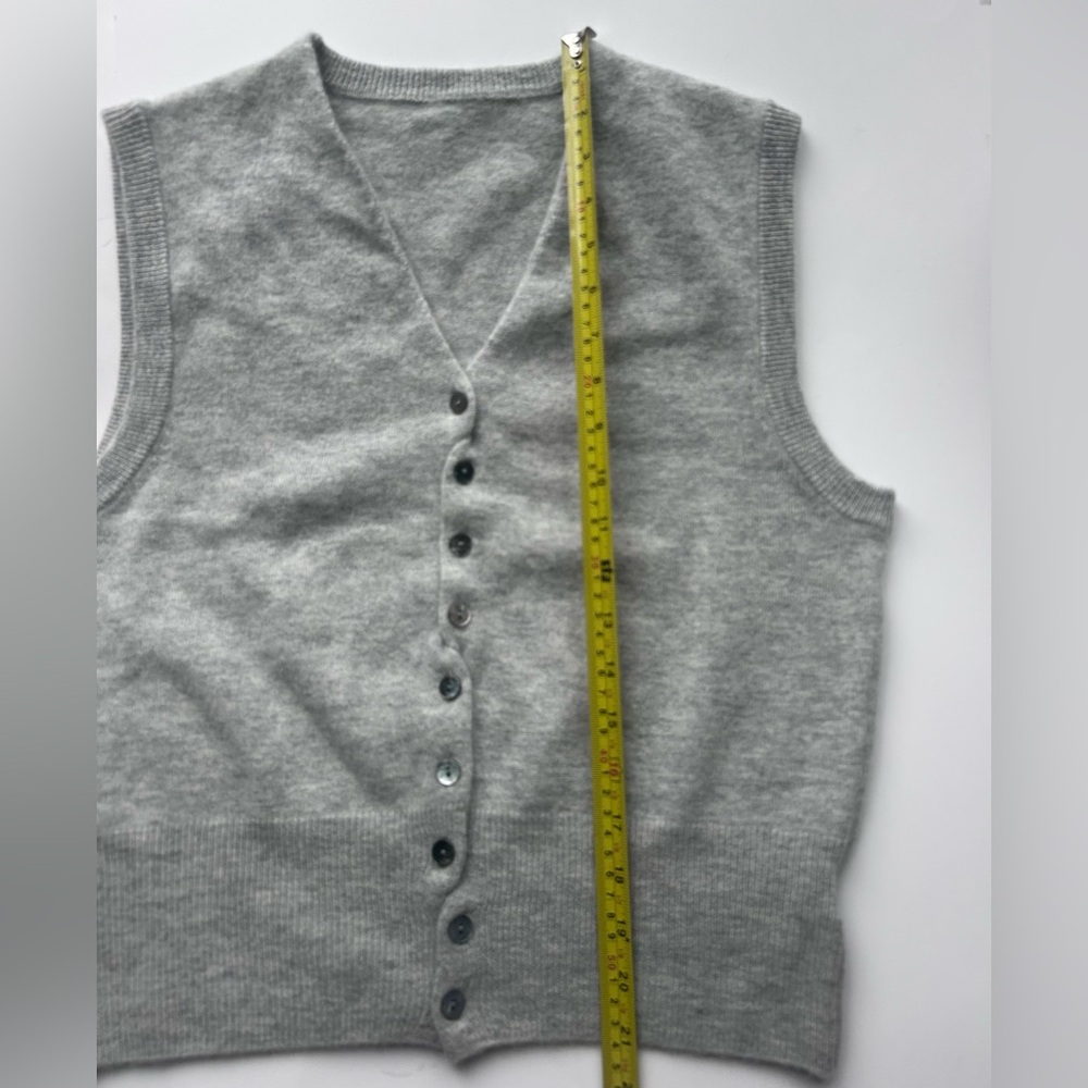 Luxury 100% Cashmere Button Front Sweater Vest — Grey Minimalist - Picture 4 of 7
